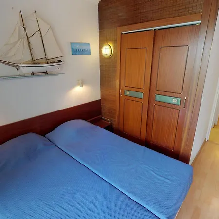 2p A Avec Piscine, Terrasse, Parking Et Proche Plages - Fr-1-196-194 דירה